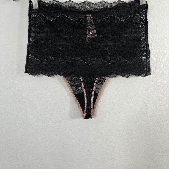 Victorias Secret Panty Womens L Black Lace‎ Thong - Picture 2 of 6